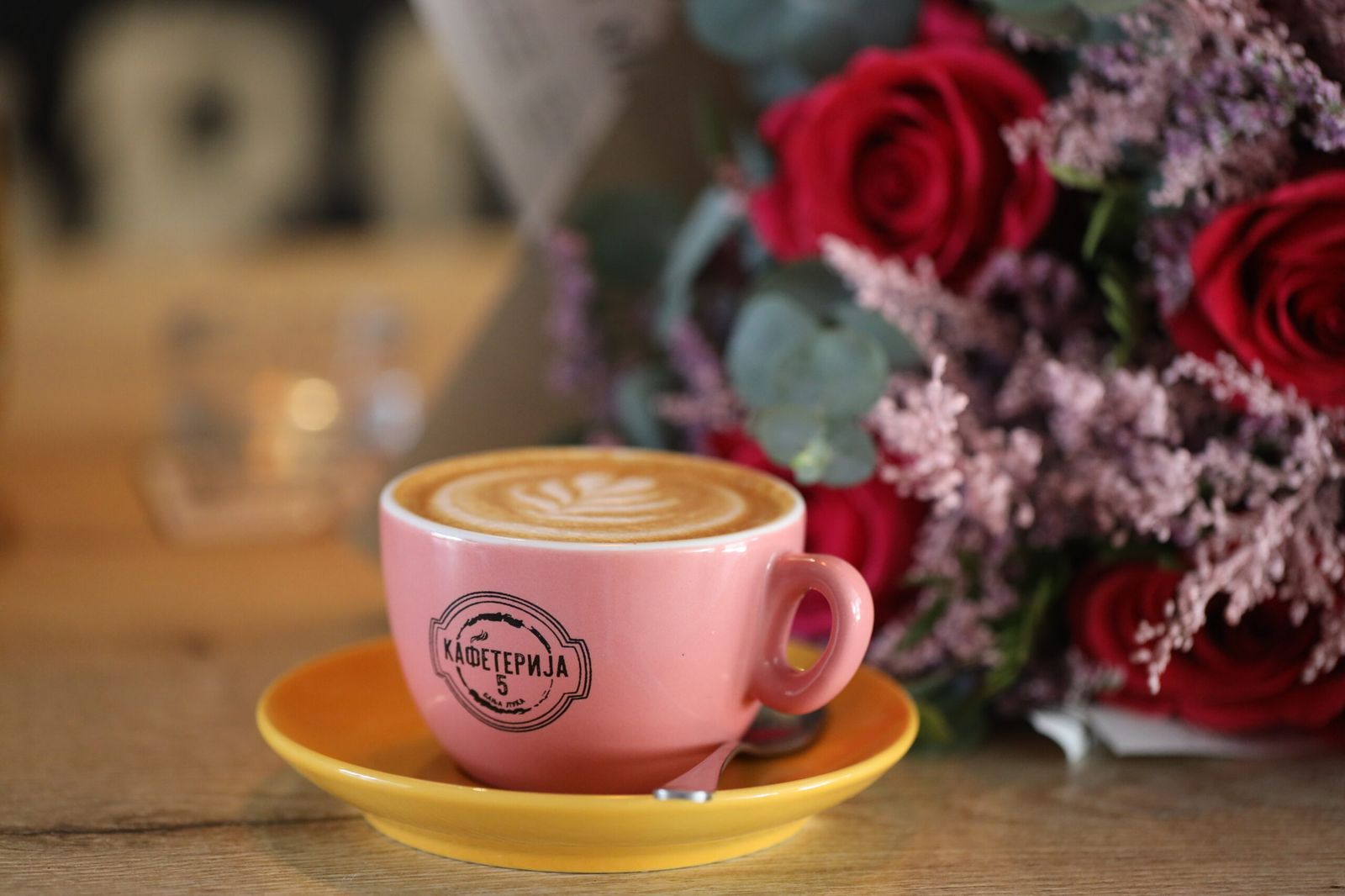 Cappuccino u Kafeteriji 5