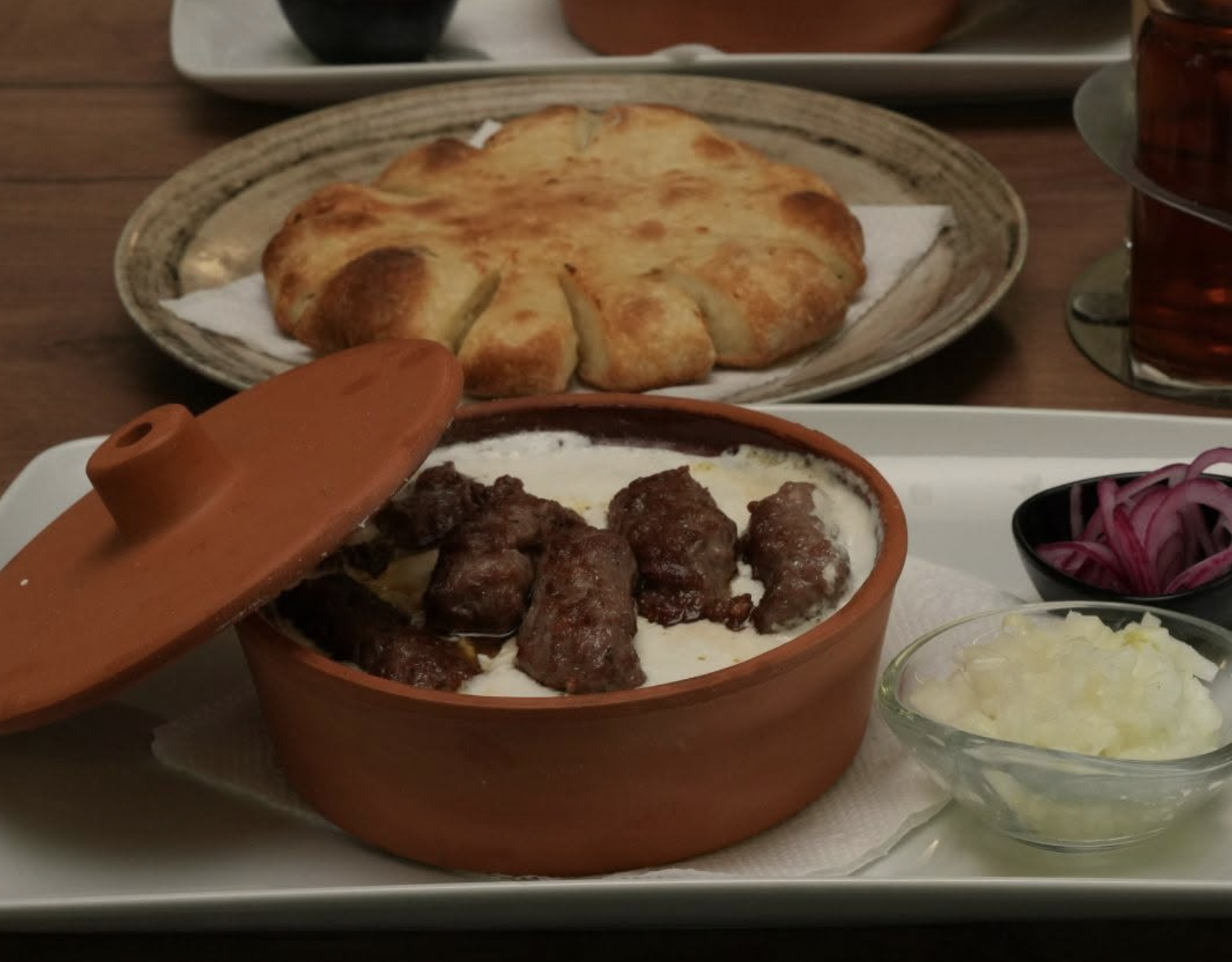 restoran planinska kraljica - pale - cevapi u kajmaku