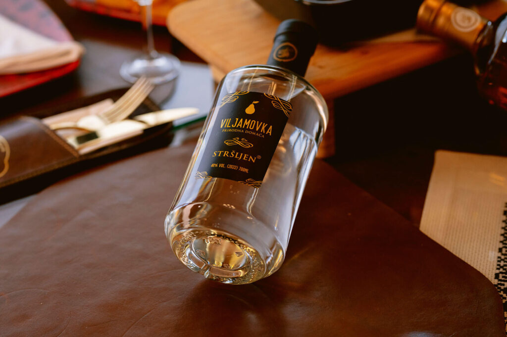 Rakija Stršljen — Nova Topola, Gradiška