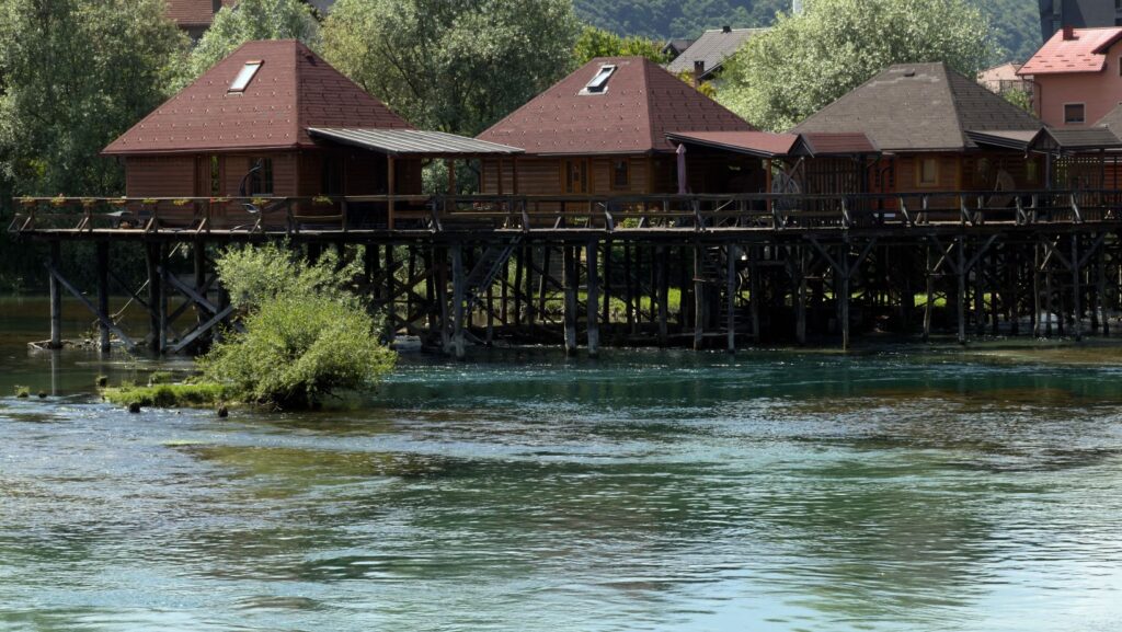 Rijeka Una - Vodopadi, rafting i Nacionalni park koji morate posjetiti