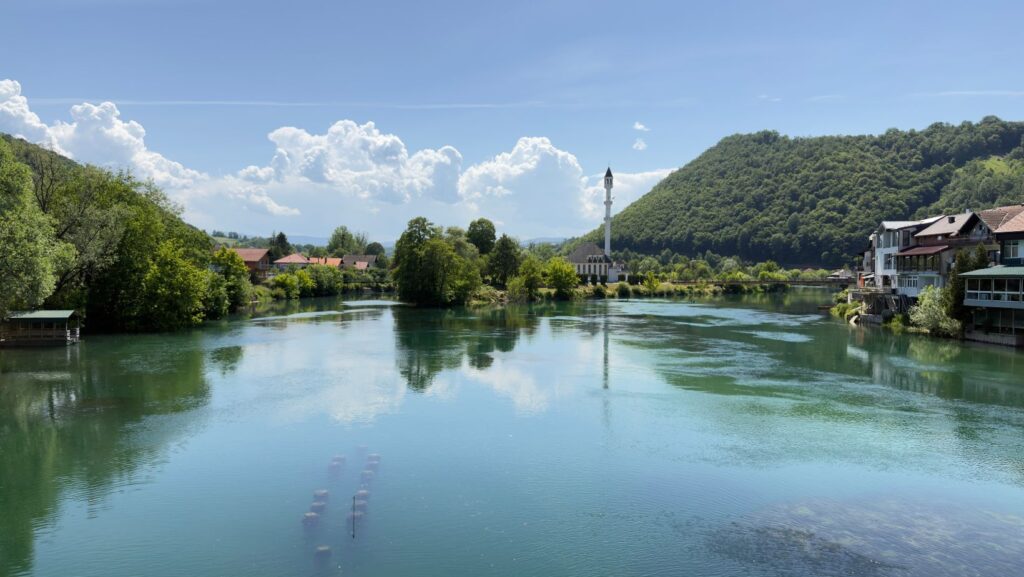 Rijeka Una - Vodopadi, rafting i Nacionalni park koji morate posjetiti